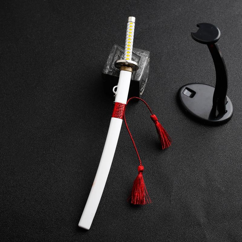 日本动漫刀模型玩具(一部关于玩具变机器人日本动漫)  第1张